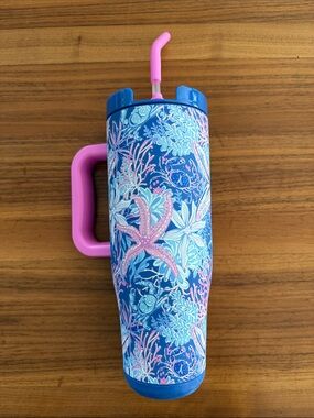 NEW Simply Southern blue starfish and coral 40oz tumbler
